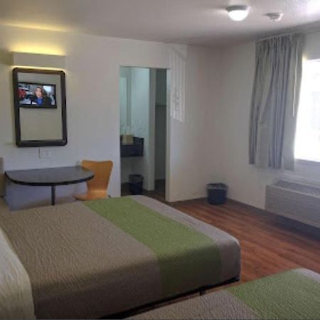 American Inn Готорн Екстер'єр фото