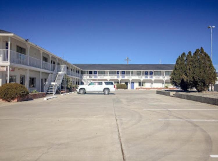American Inn Готорн Екстер'єр фото